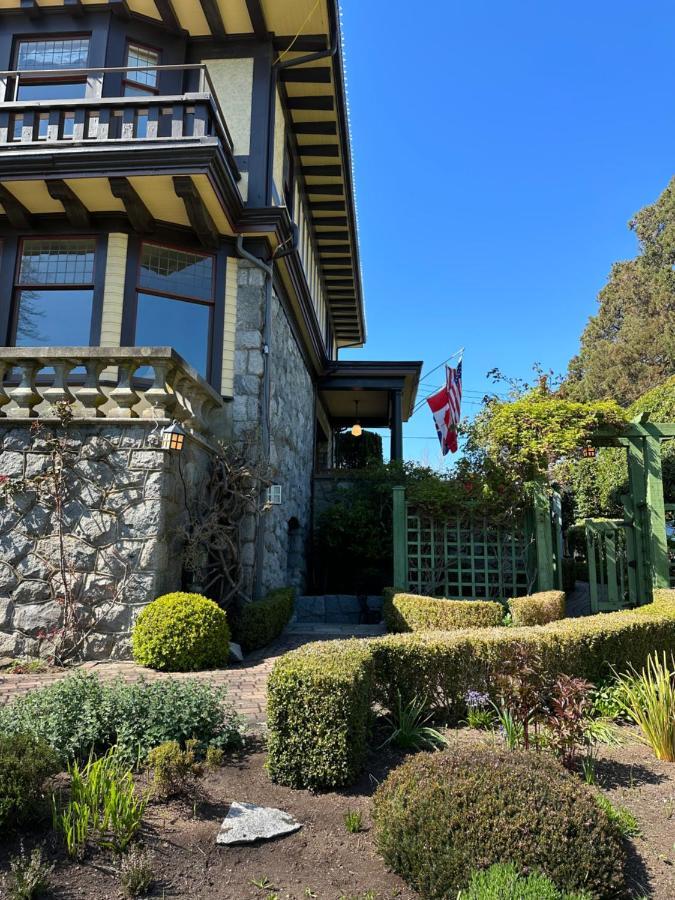 Prior Castle Inn Victoria Ngoại thất bức ảnh